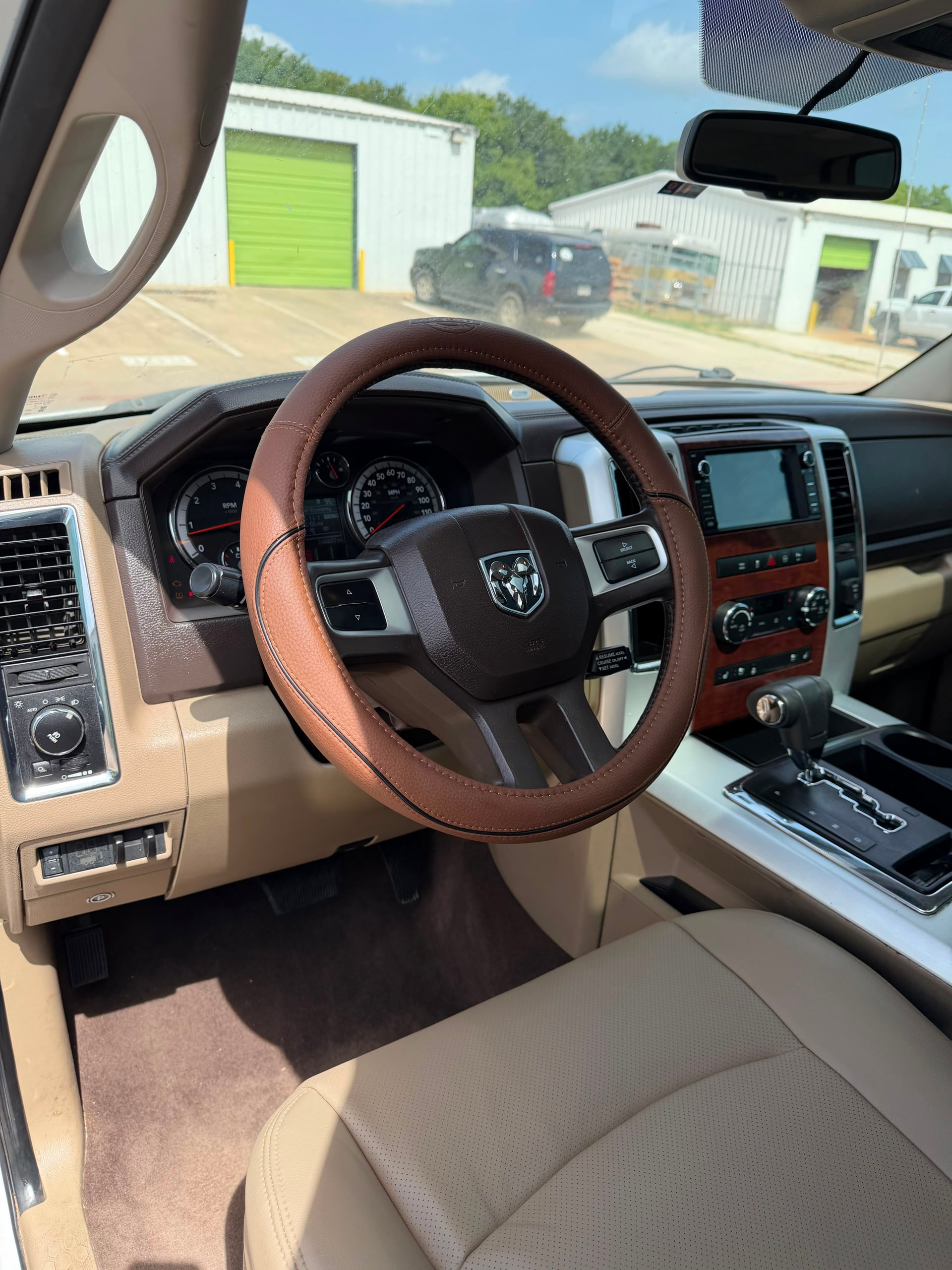 RAM Laramie 5.7