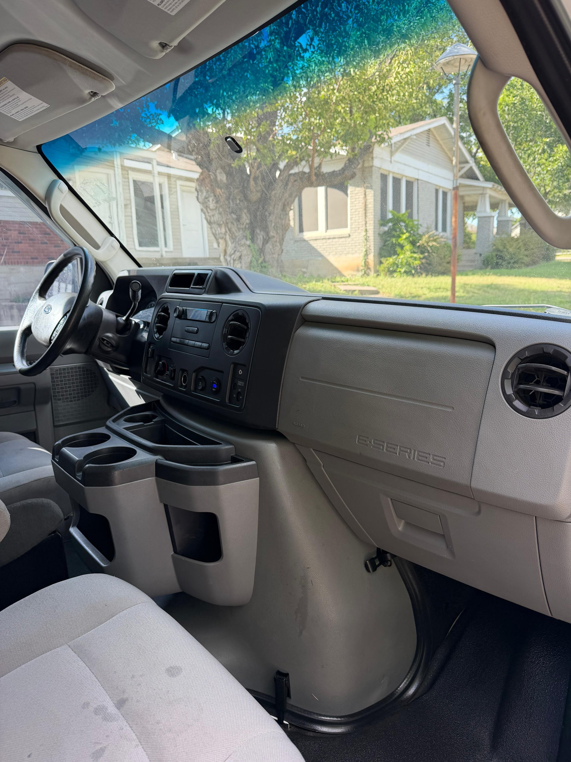 Ford E-250 Cargo Van