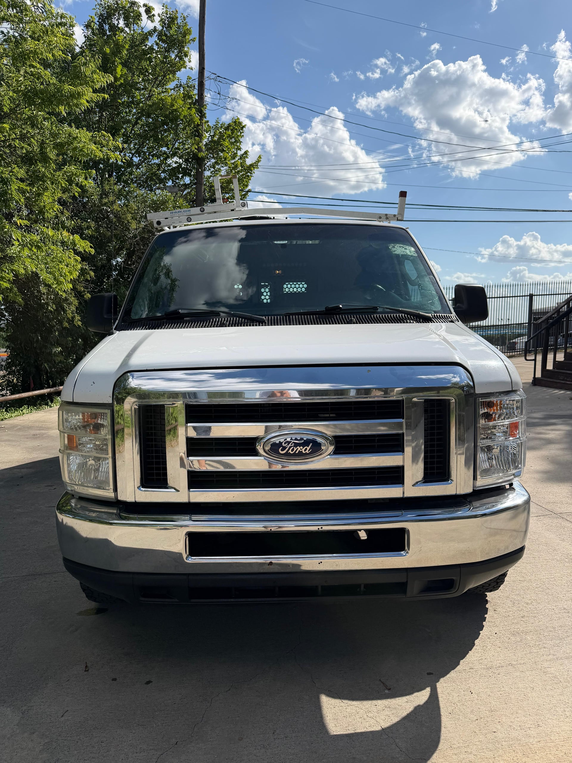 Ford E-250 Cargo Van
