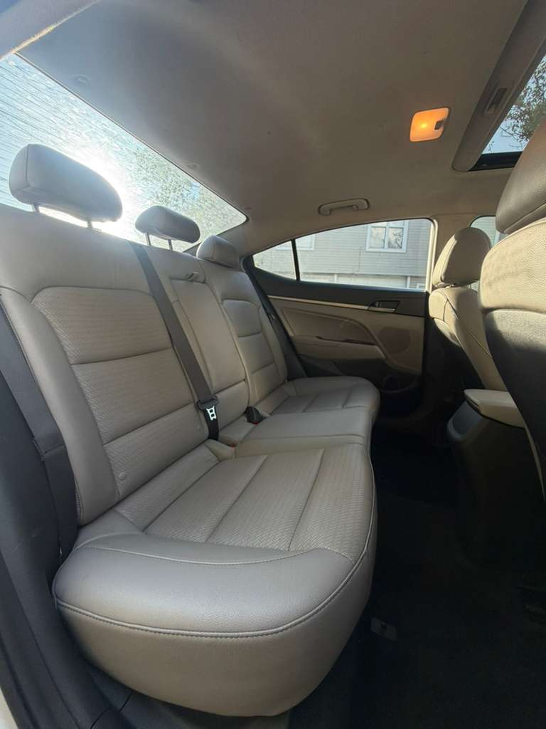 Hyundai ELANTRA LIMITED