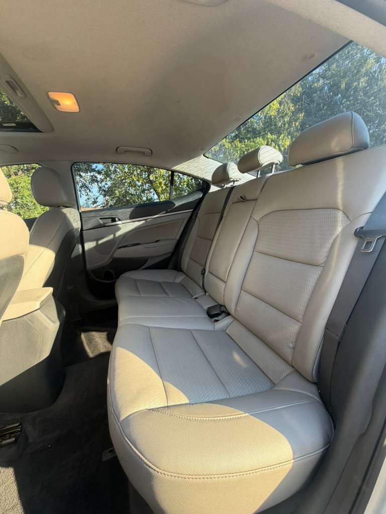 Hyundai ELANTRA LIMITED