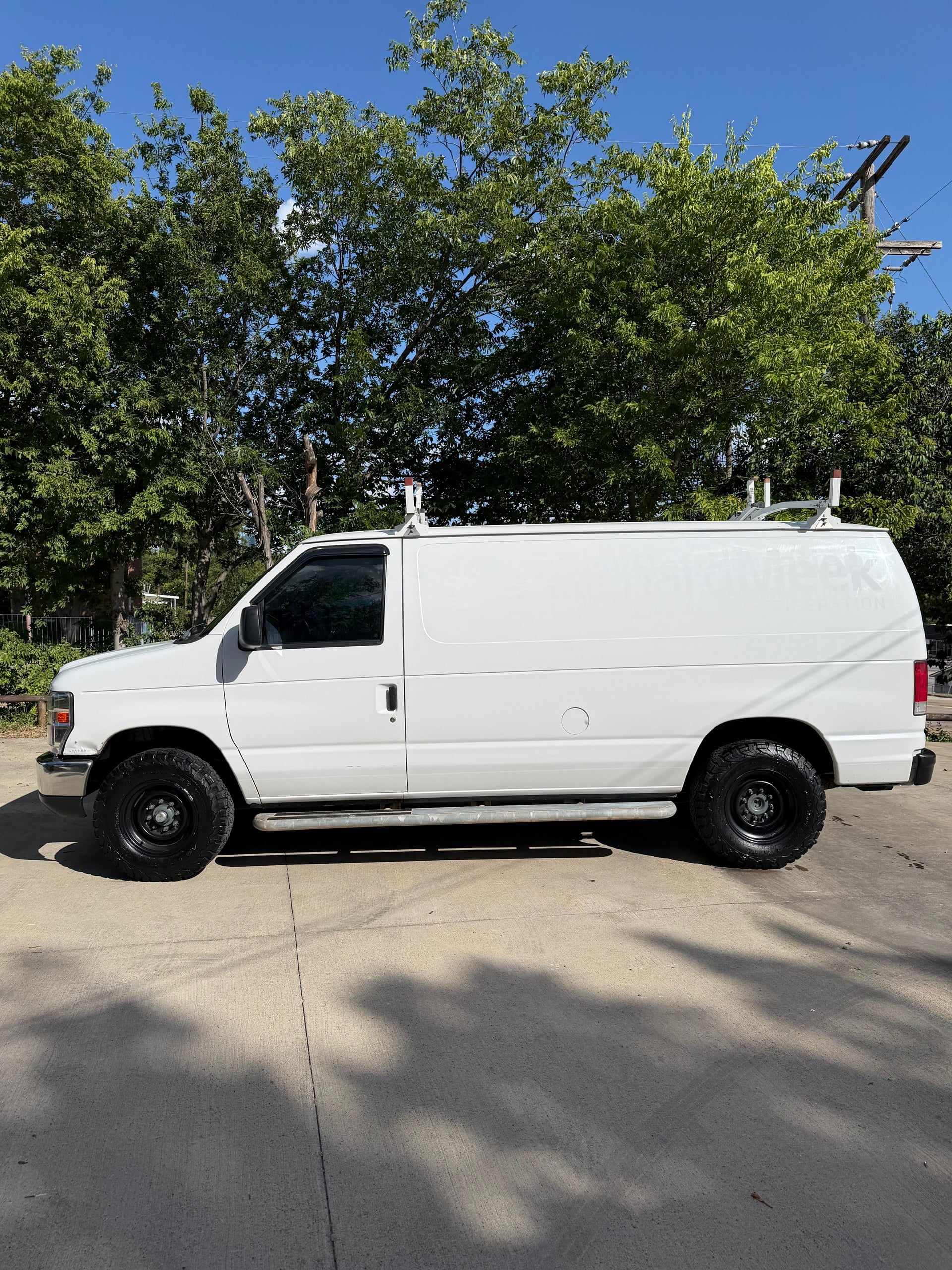 Ford E-250 Cargo Van