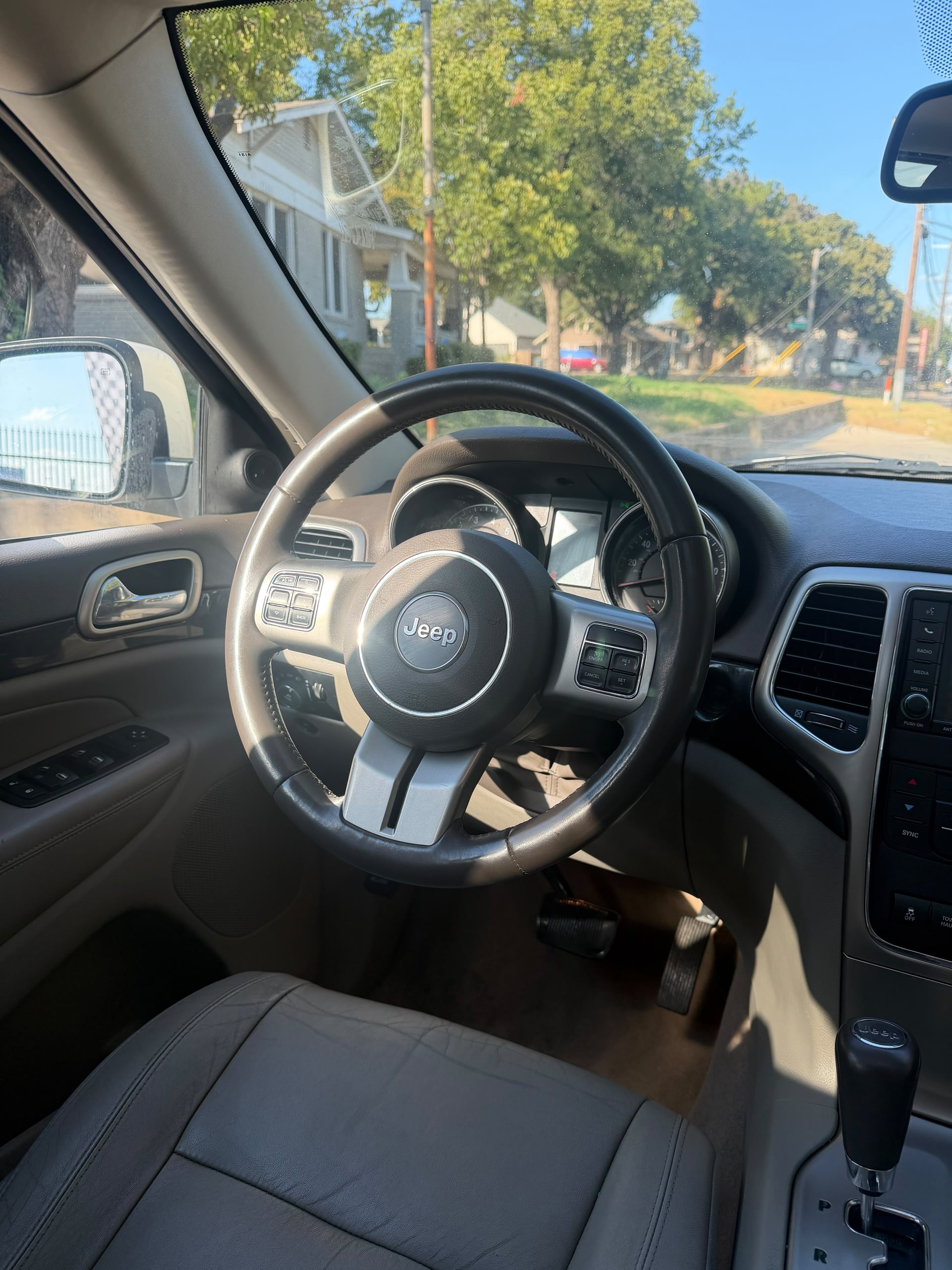 Jeep GRAND CHEROKEE LÍMITE 5,7 HEMI