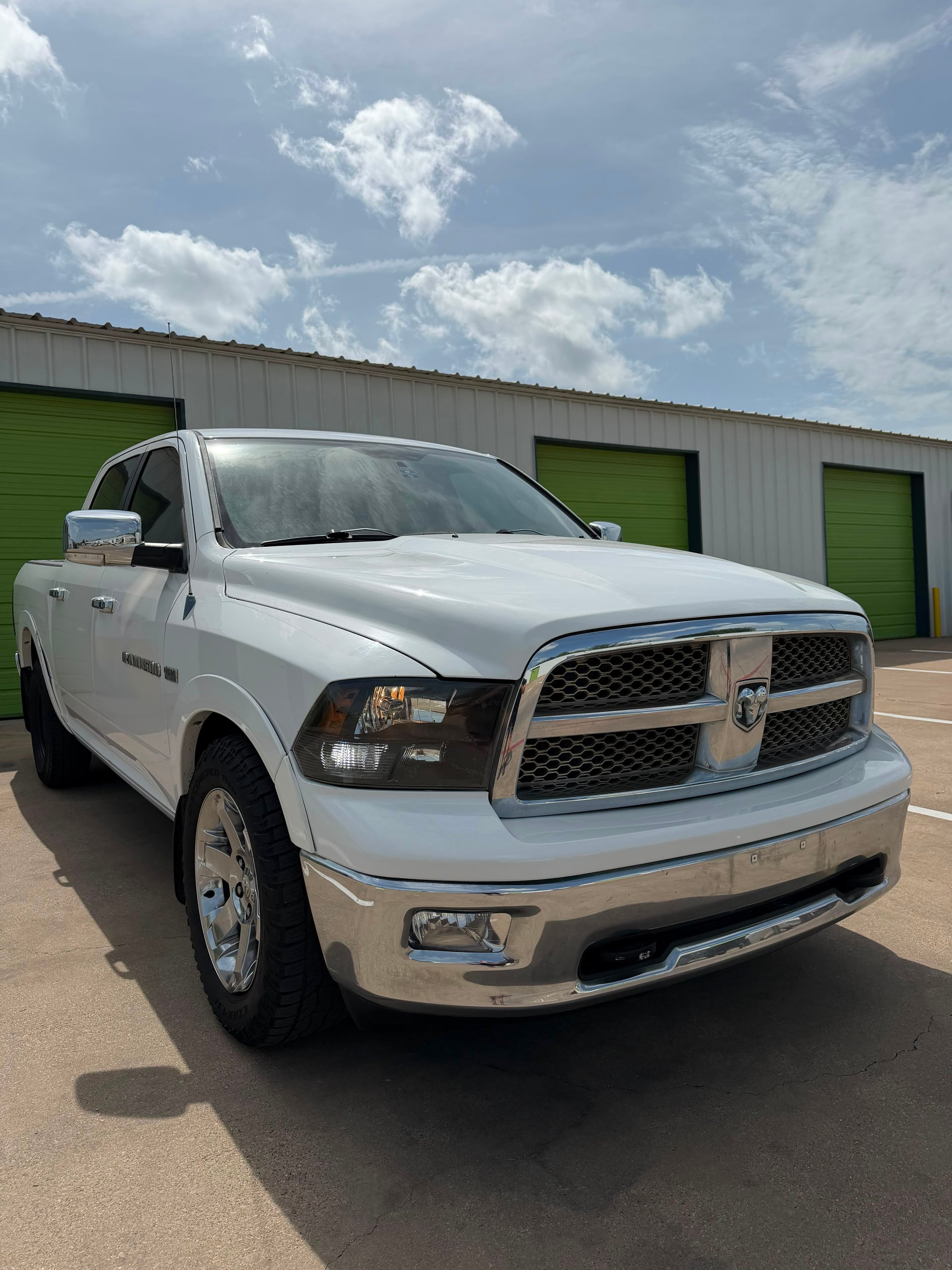 RAM Laramie 5.7