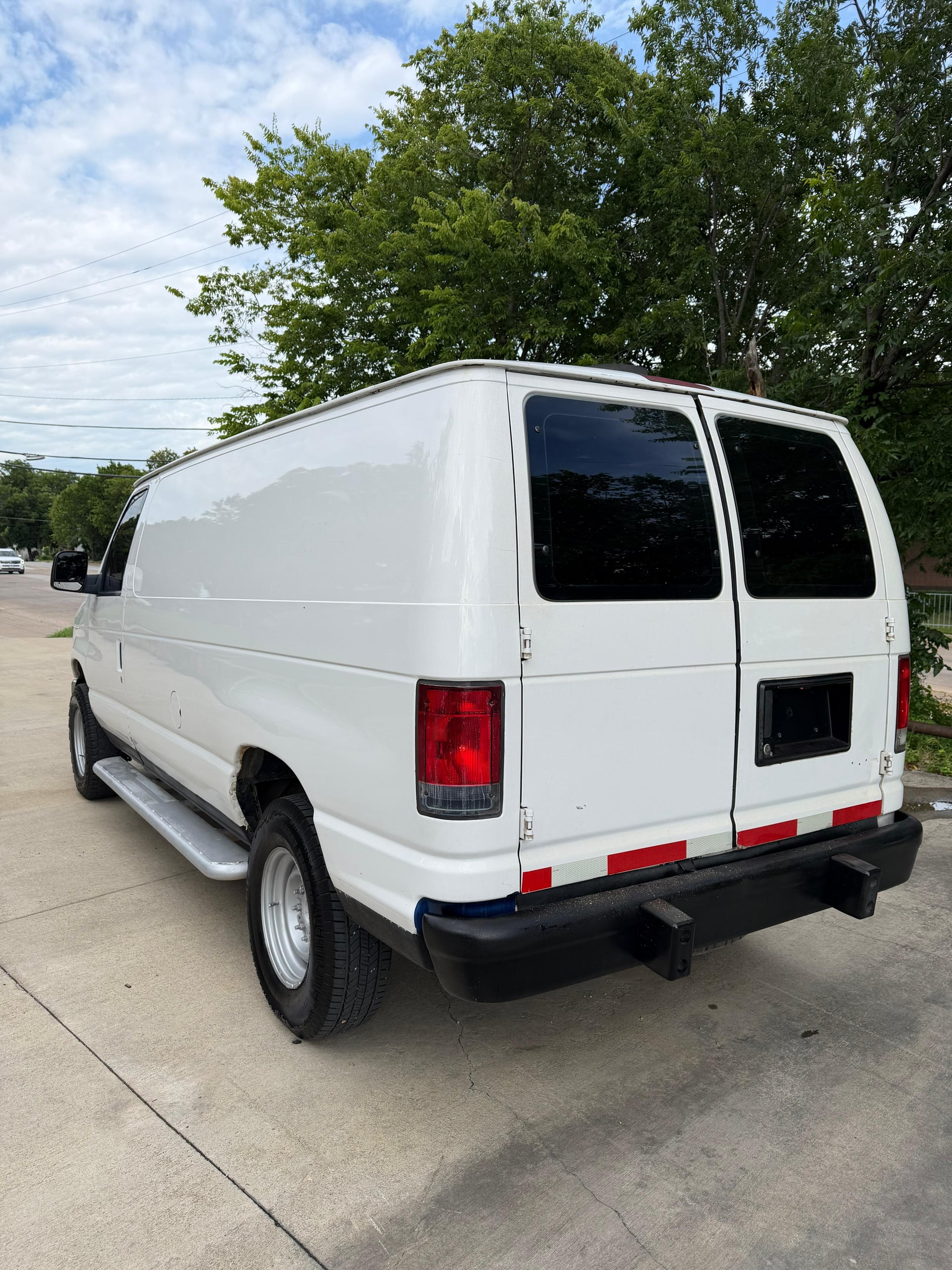 Ford E250 Cargo Van