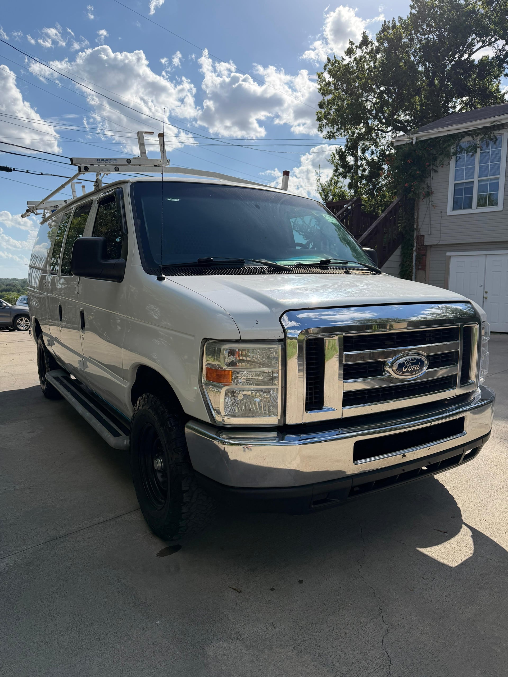 Ford E-250 Cargo Van