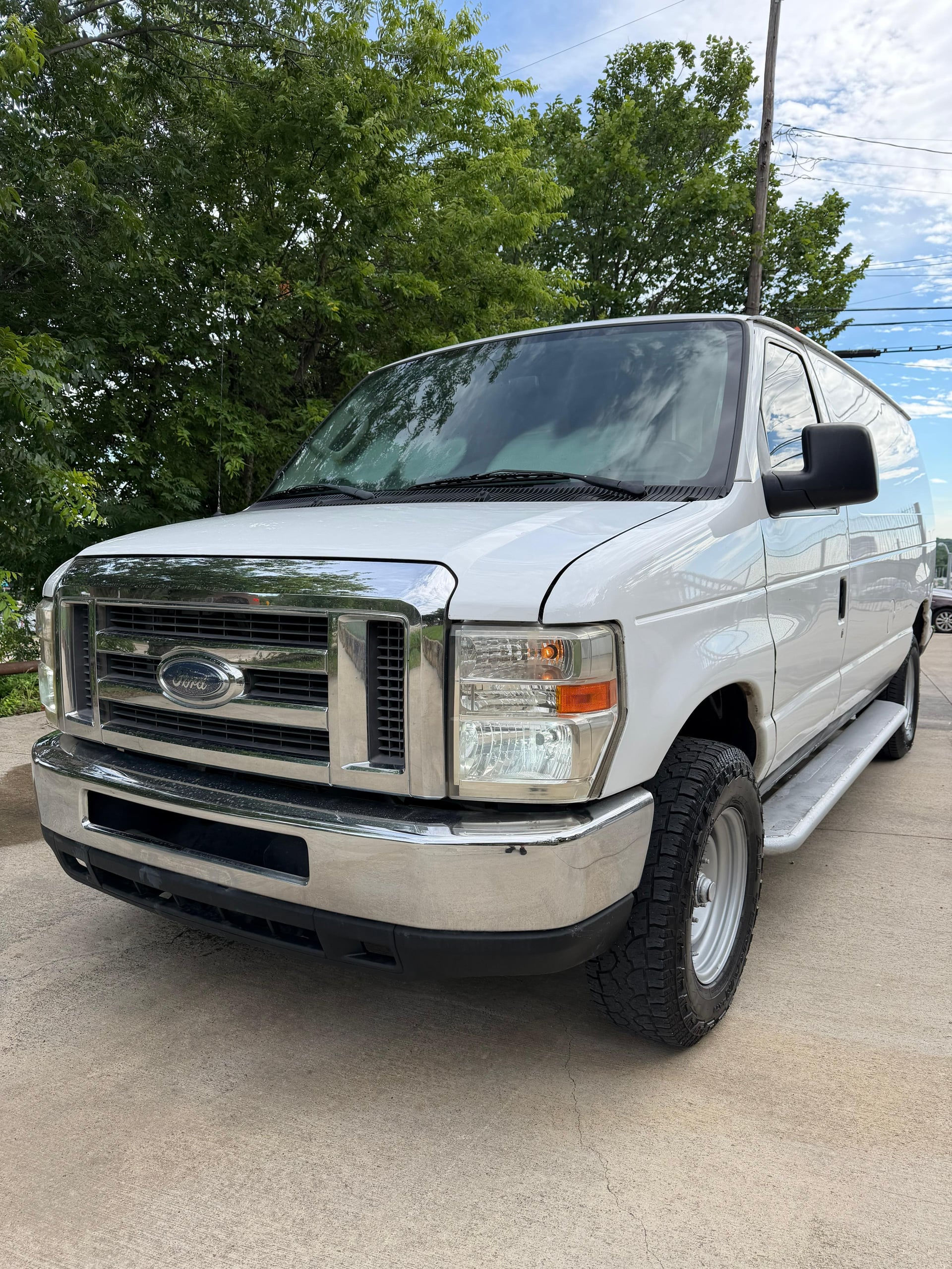 Ford E250 Cargo Van