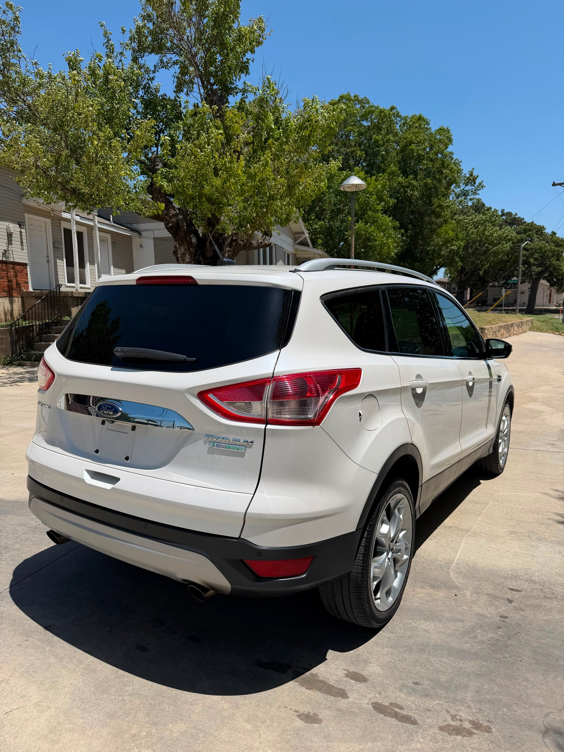 Ford Escape Titanium Plus