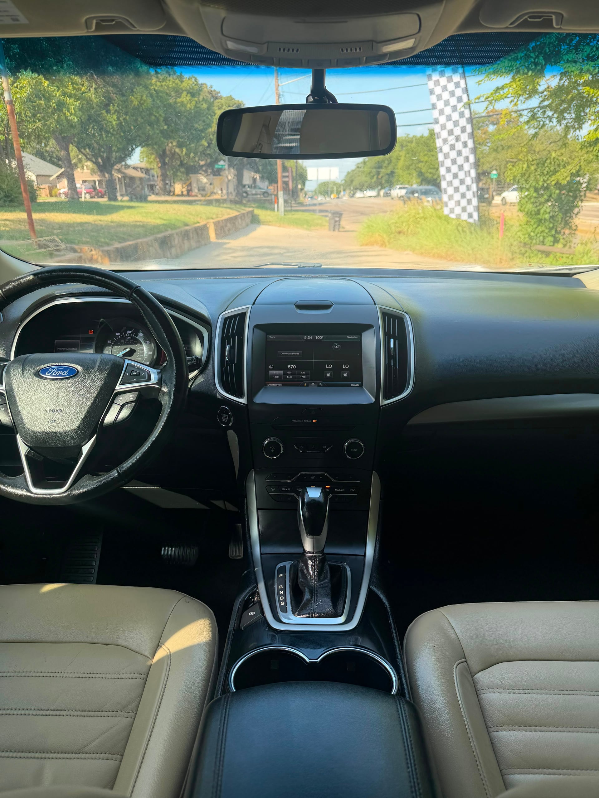 Ford Edge Titanium v6