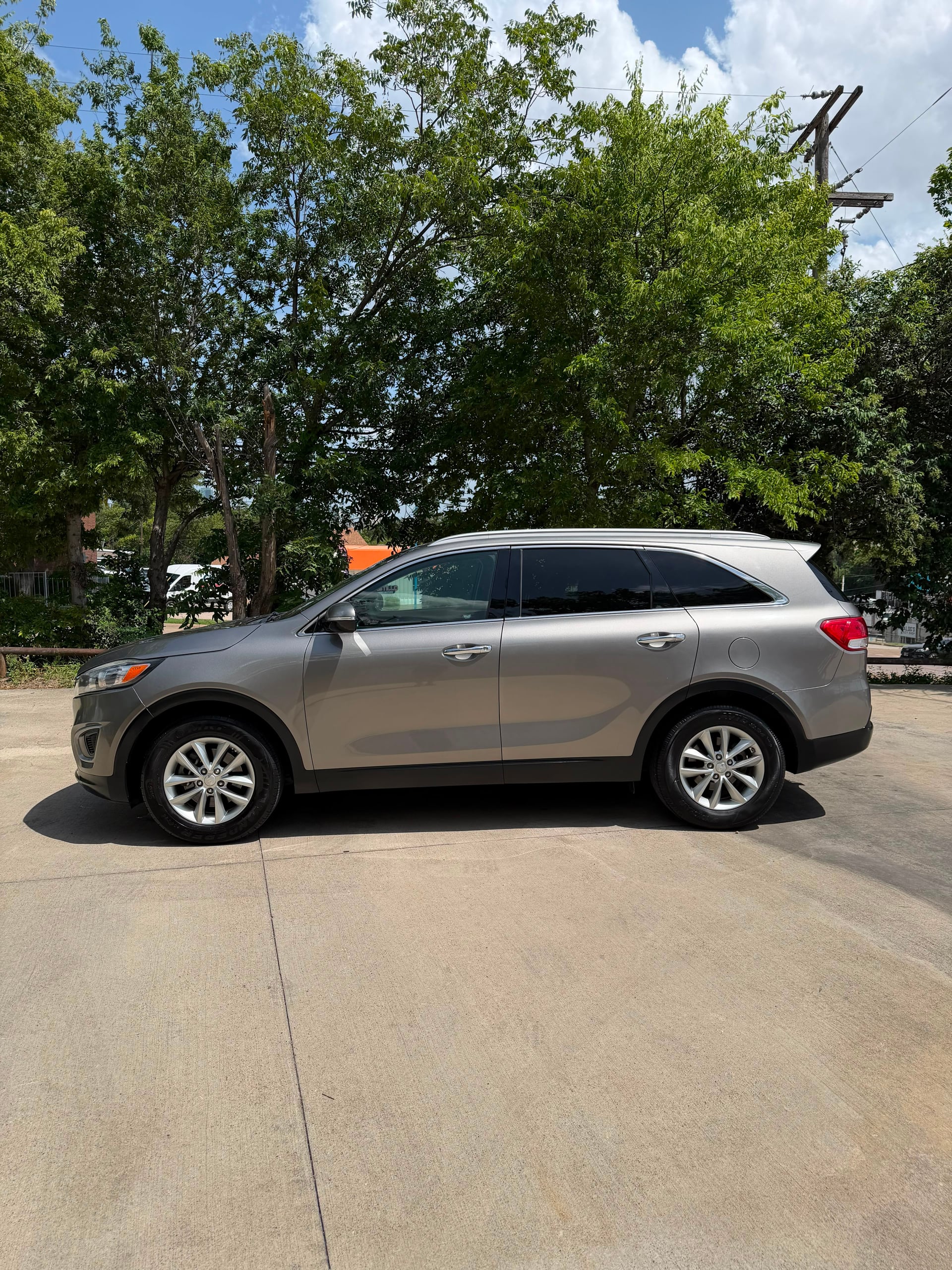 Kia Sorento LX